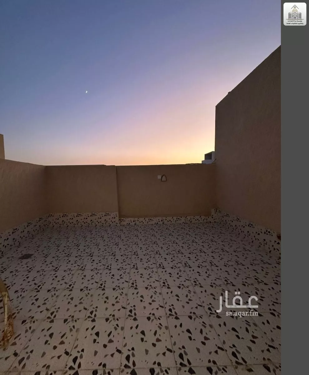 فيلا 6 غرف في الجنادرية 9