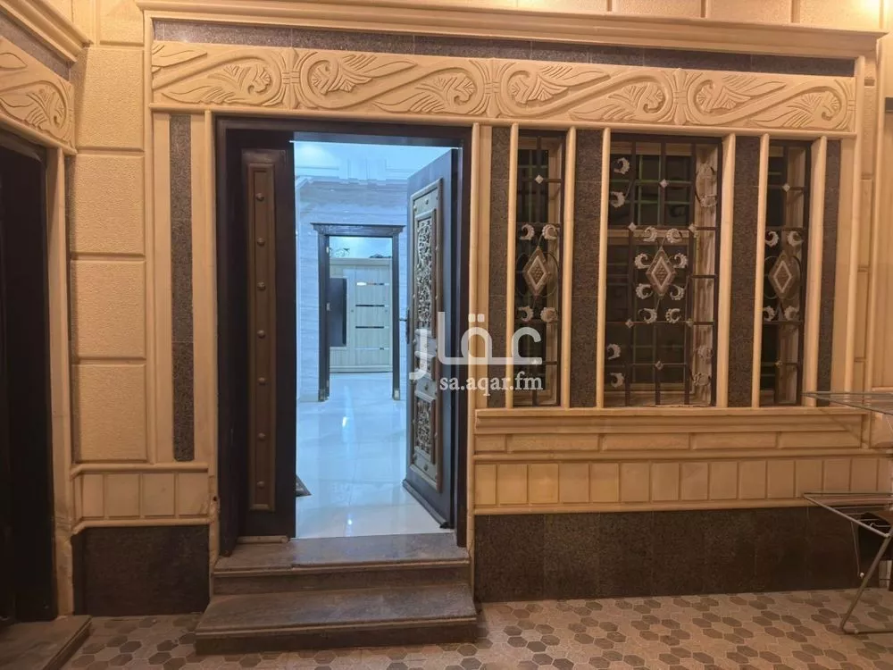 6 bedroom villa in Al Rimal 6