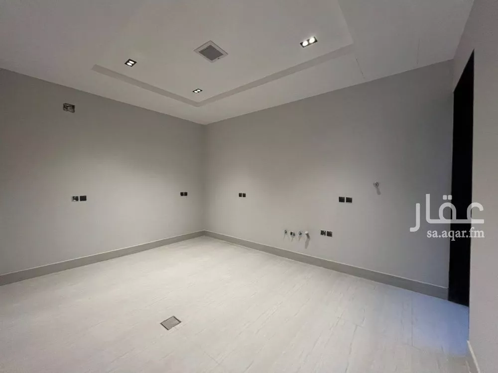 4 bedroom villa in Al Mahdiyyah 13