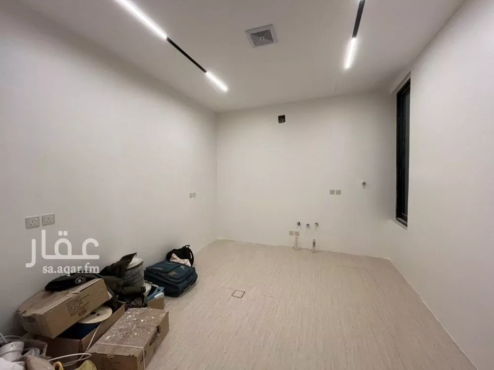 5 bedroom villa in Al Mahdiyyah 18