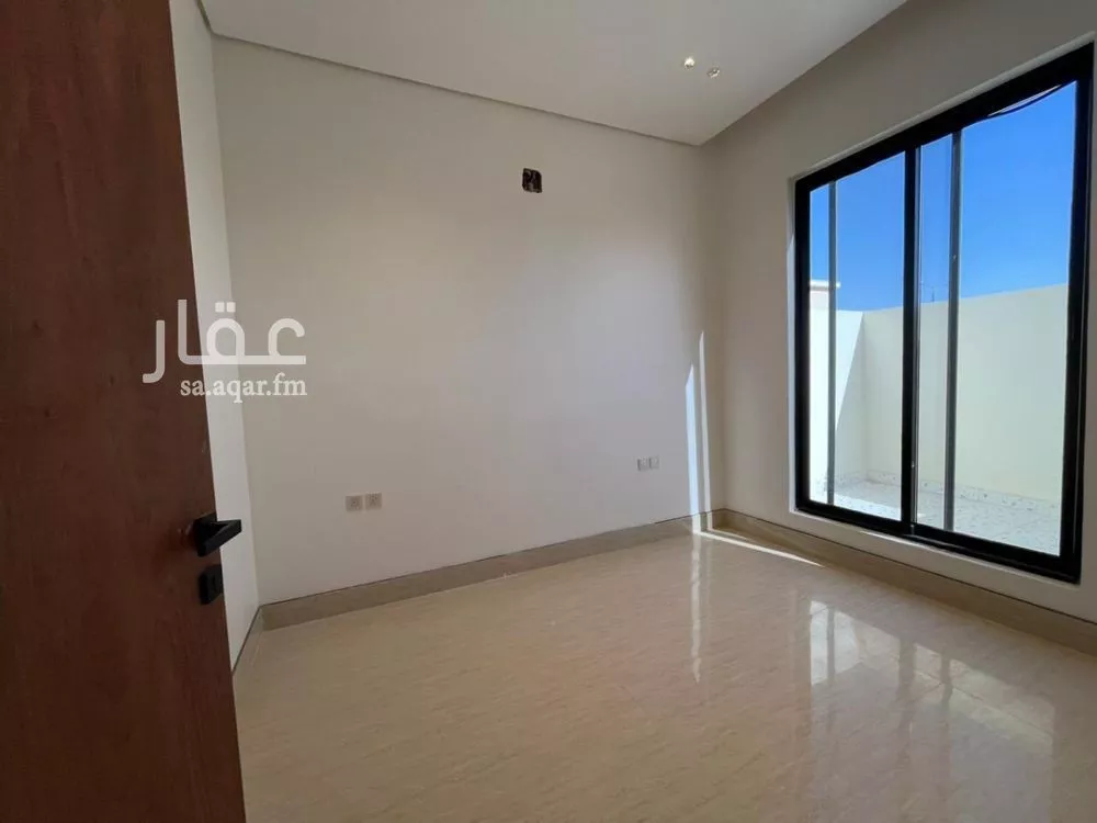 5 bedroom villa in Al Mahdiyyah 19