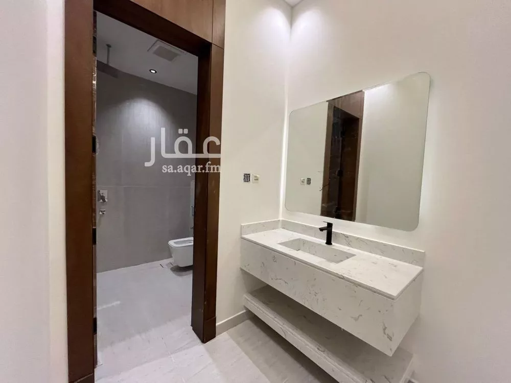 6 bedroom villa in Al Mahdiyyah 22