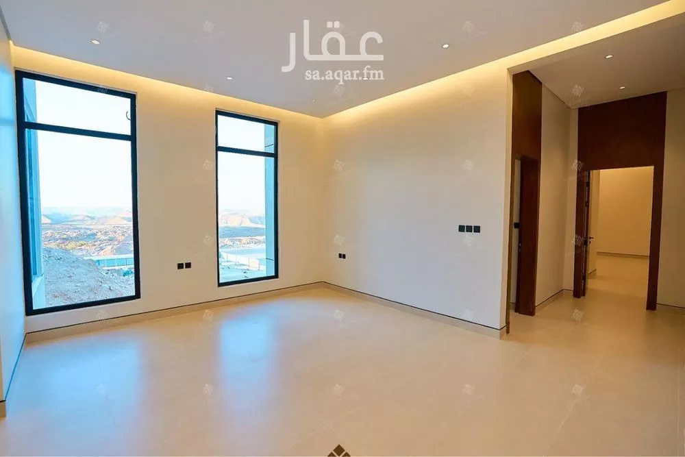 6 bedroom villa in Al Mahdiyyah 24