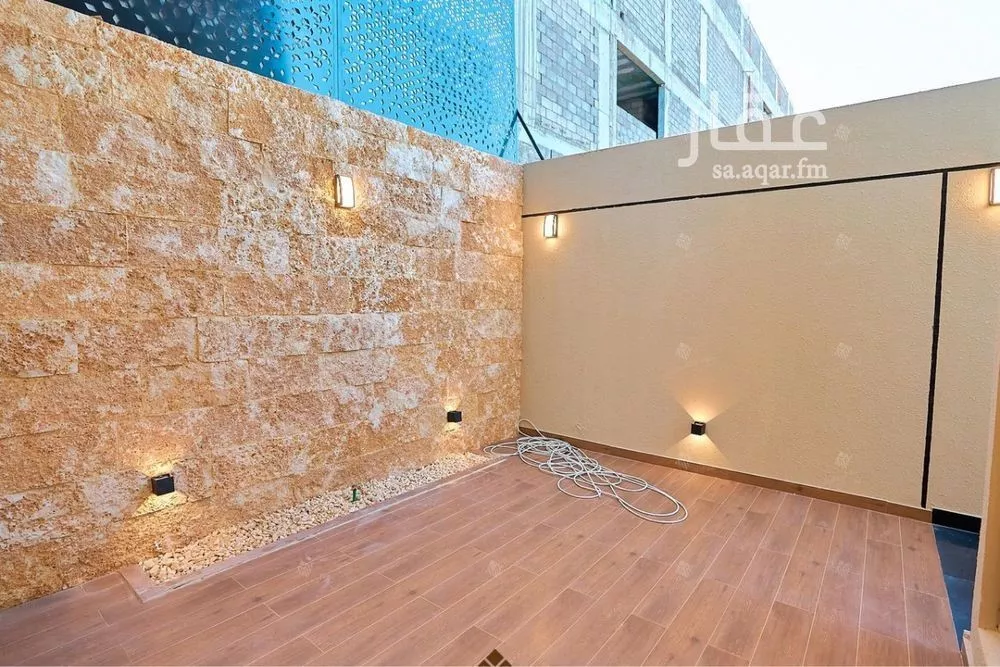 6 bedroom villa in Al Mahdiyyah 25