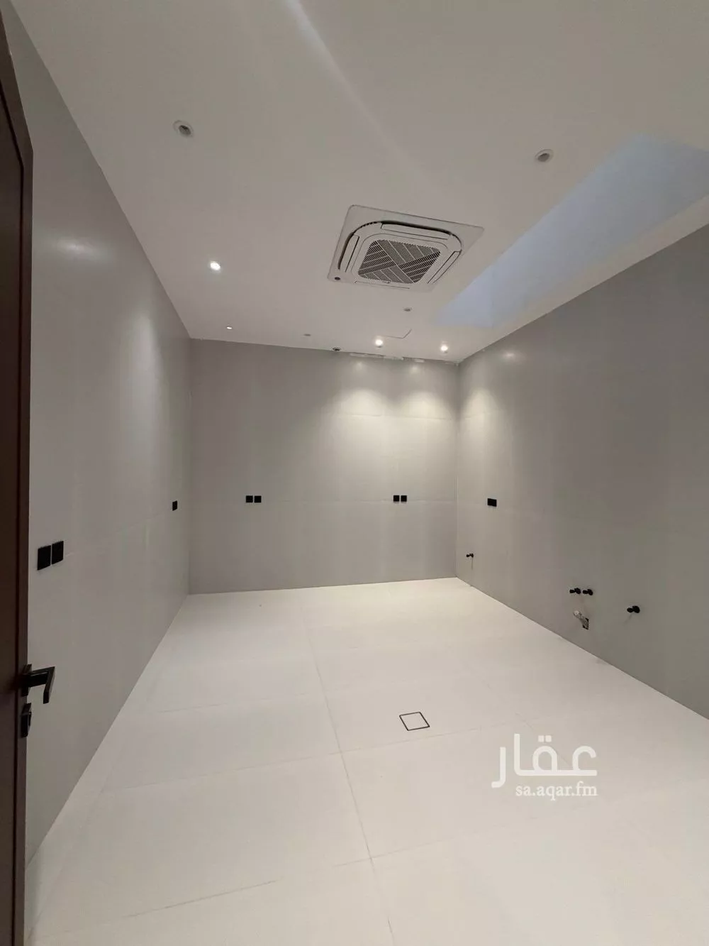 6 bedroom villa in Al Mahdiyyah 12