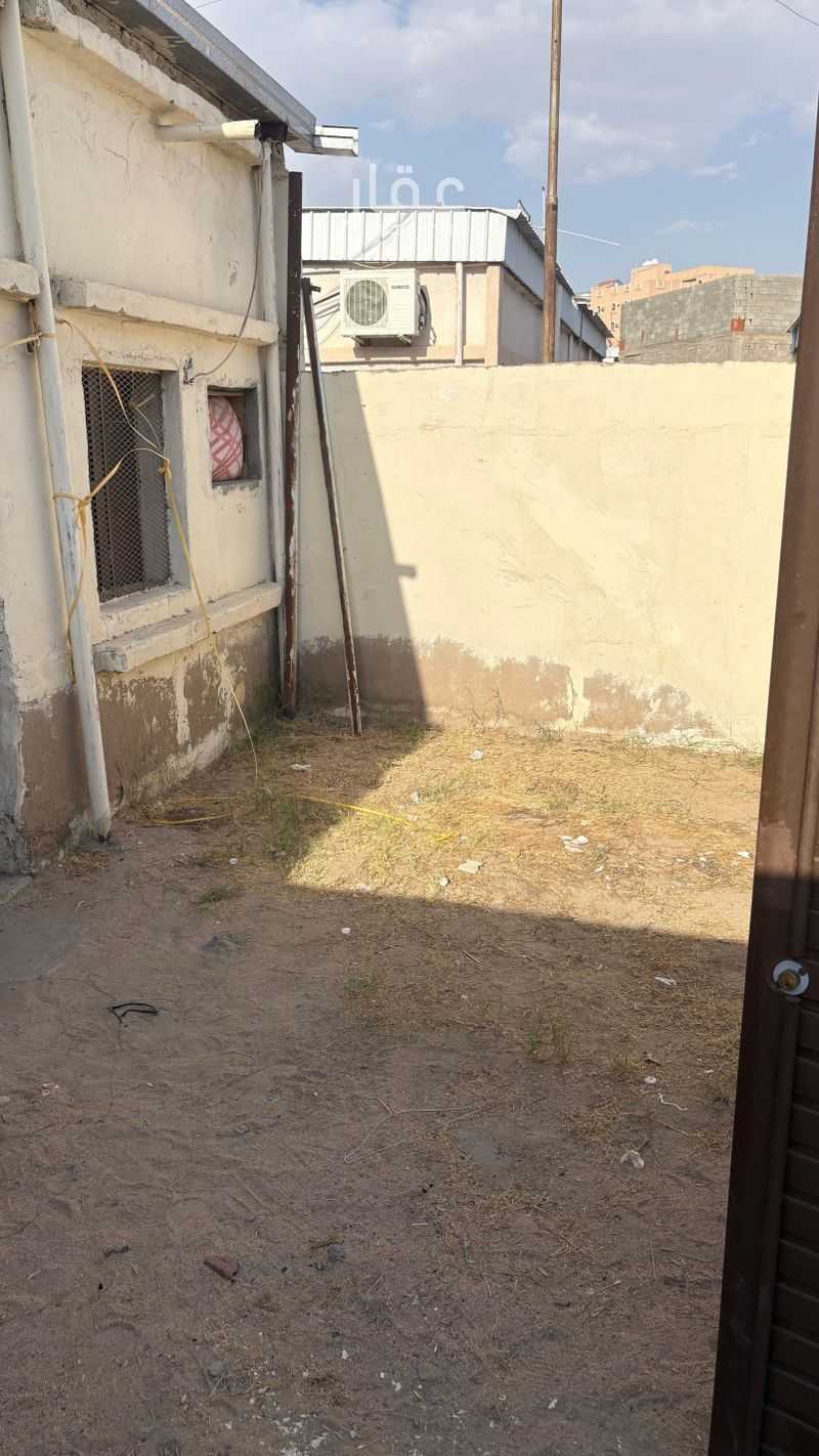 2 bedroom apartment in Jabrah, Taif 13