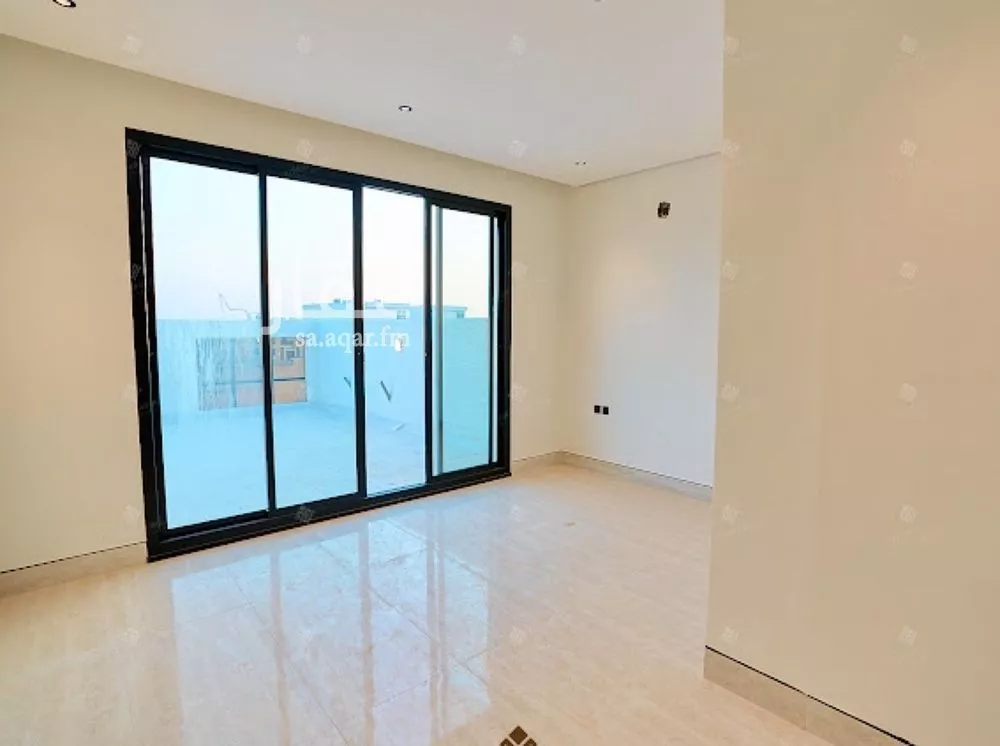 6 bedroom villa in Al Mahdiyyah 21