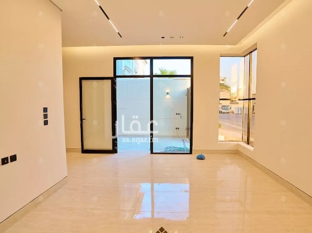 6 bedroom villa in Al Mahdiyyah 6