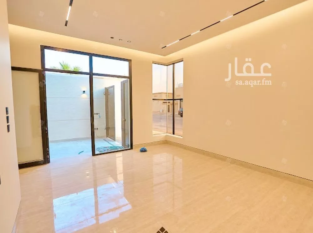 6 bedroom villa in Al Mahdiyyah 8