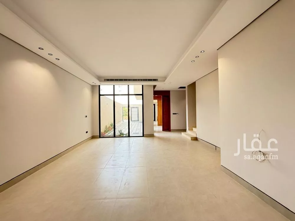 5 bedroom villa in Al Mahdiyyah 17