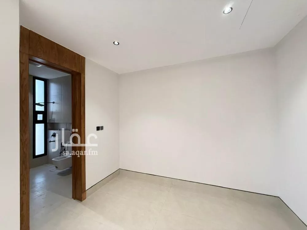 5 bedroom villa in Al Mahdiyyah 22