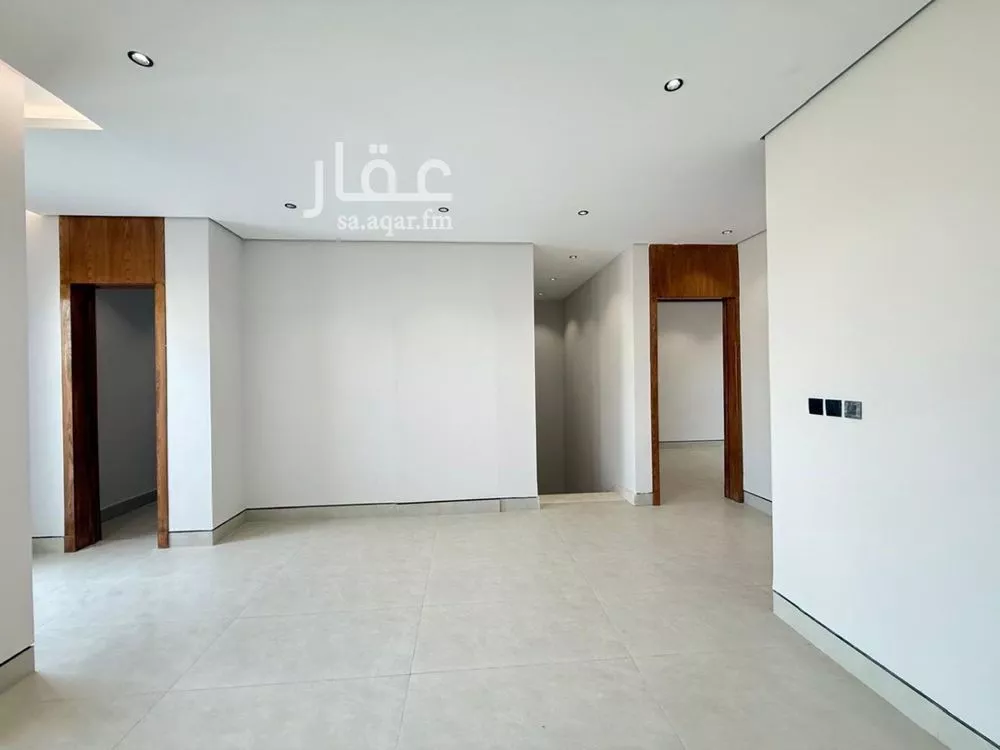 5 bedroom villa in Al Mahdiyyah 24
