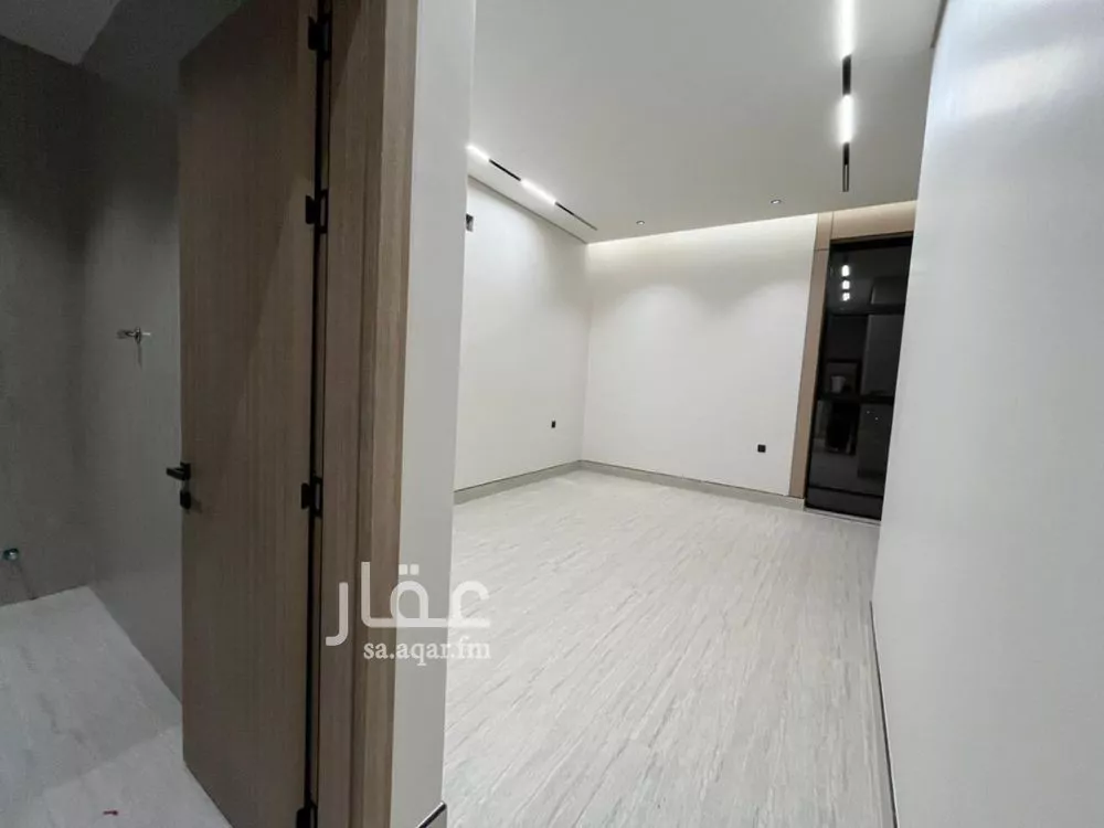 5 bedroom villa in Al Mahdiyyah 13