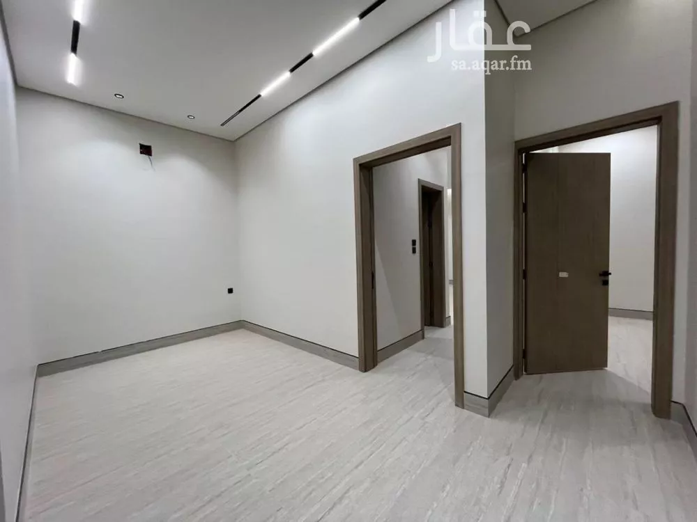 5 bedroom villa in Al Mahdiyyah 16