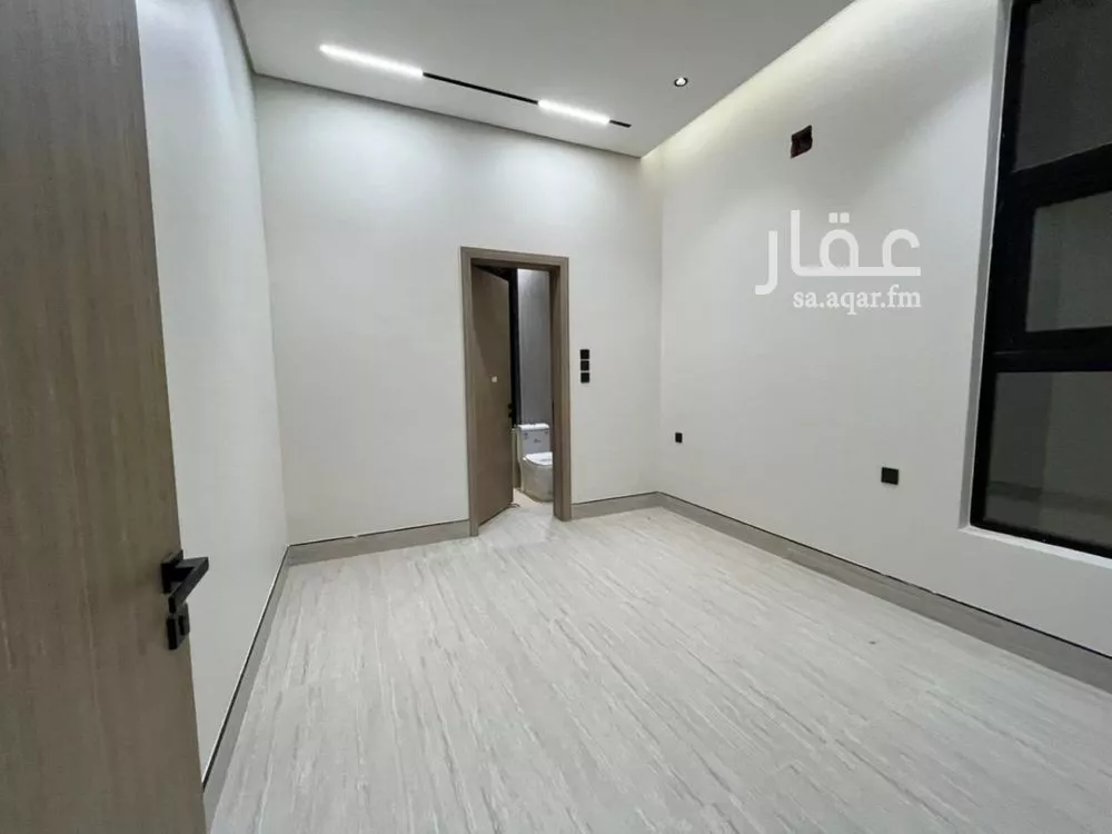 5 bedroom villa in Al Mahdiyyah 18