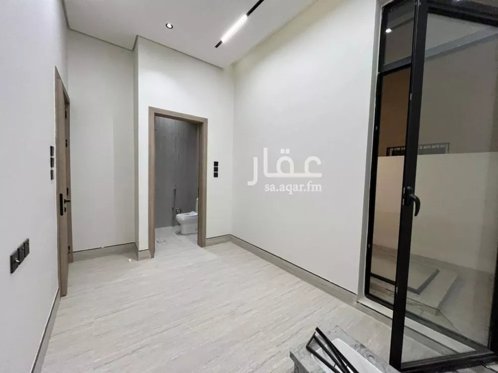 5 bedroom villa in Al Mahdiyyah 20