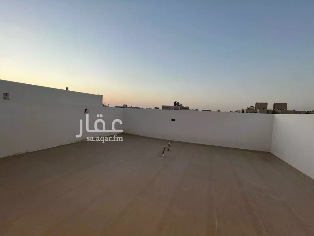 5 bedroom villa in Al Mahdiyyah 17