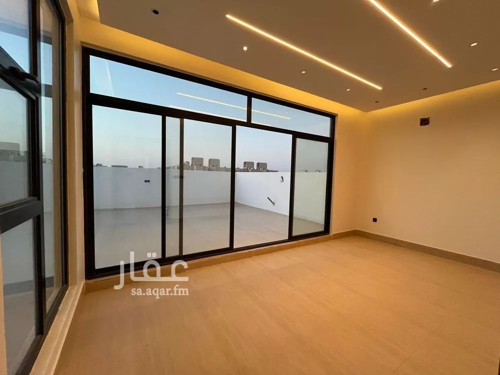 5 bedroom villa in Al Mahdiyyah 19