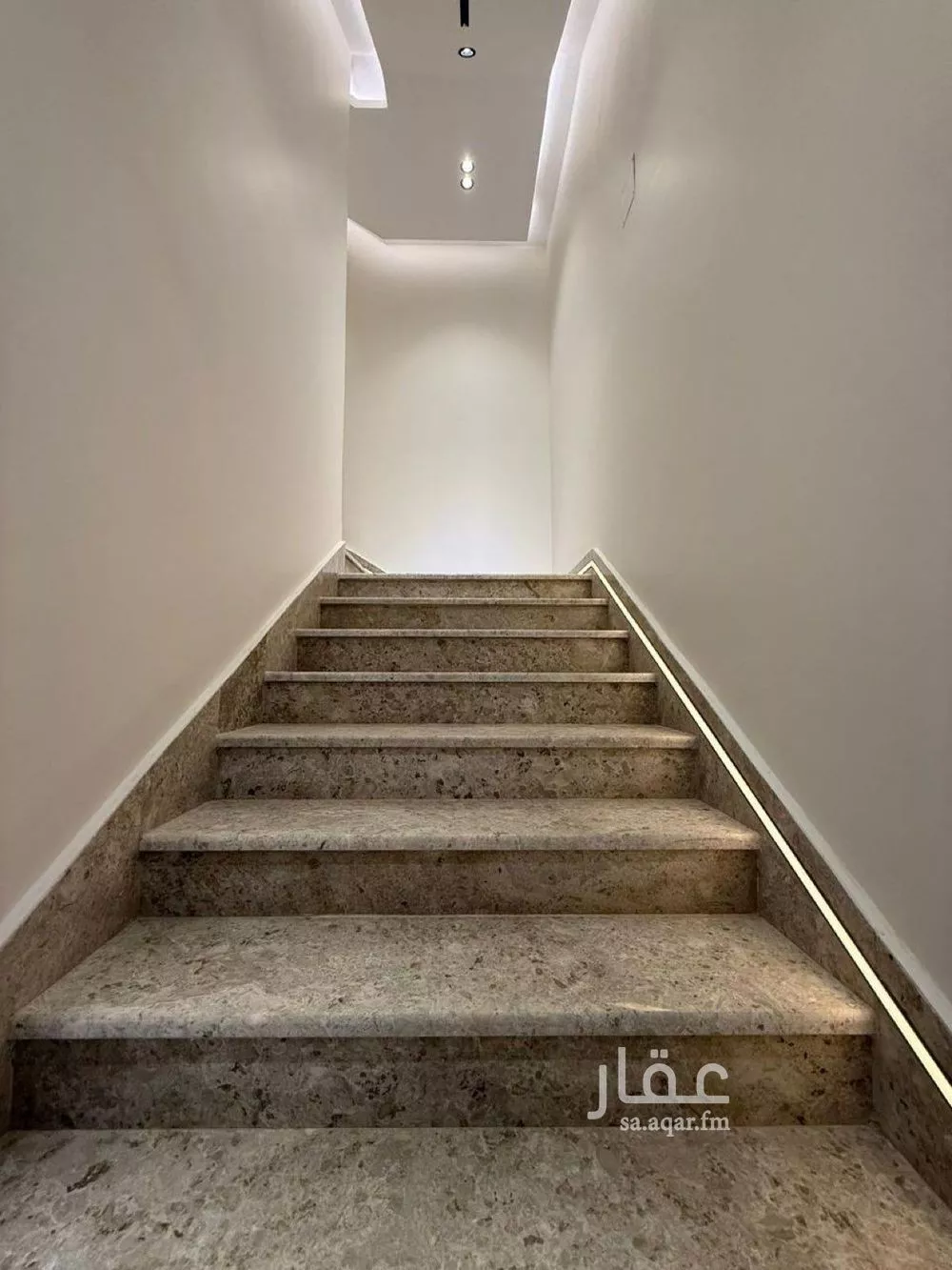 6 bedroom villa in Al Mahdiyyah 12