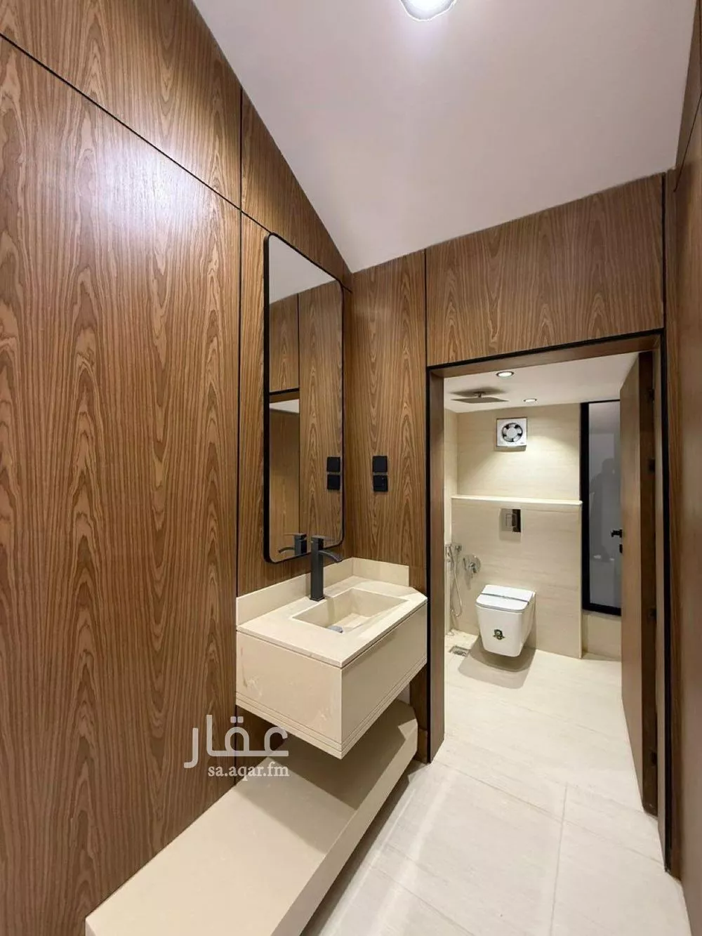 6 bedroom villa in Al Mahdiyyah 8