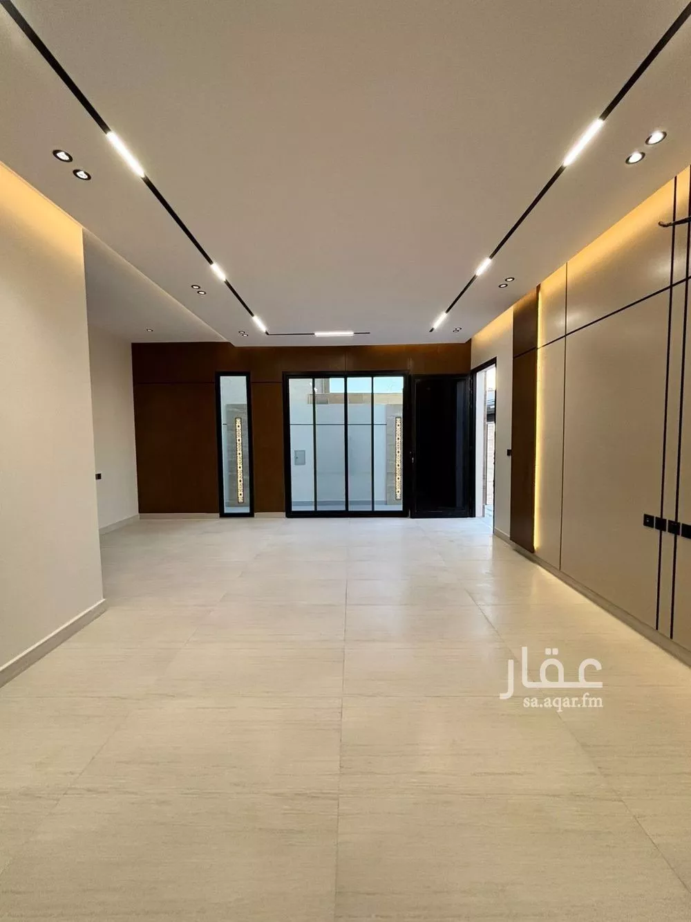 5 bedroom villa in Al Mahdiyyah 3