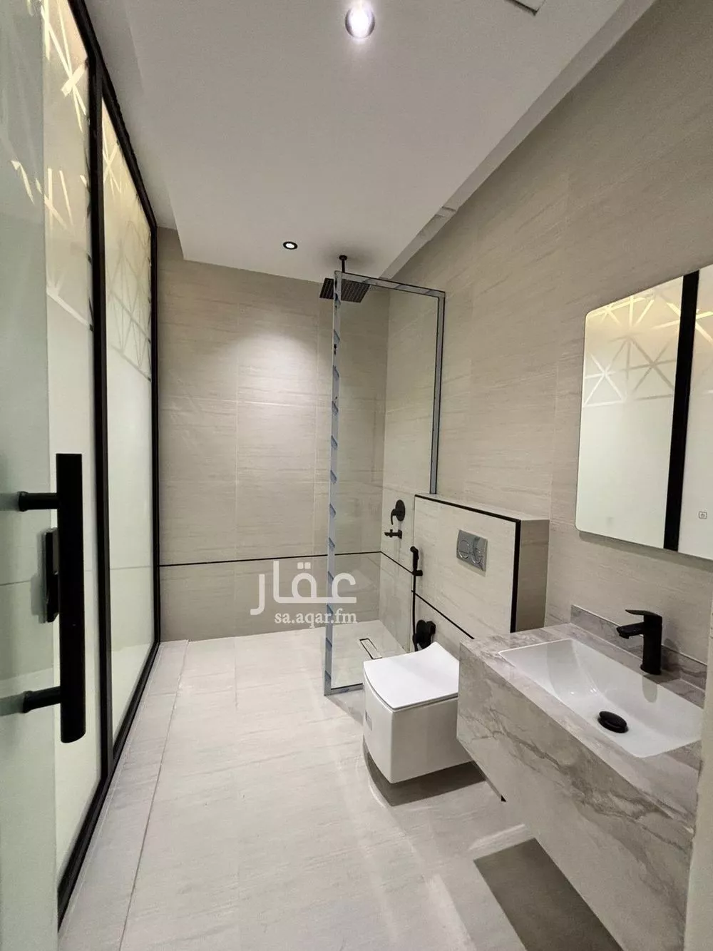 5 bedroom villa in Al Mahdiyyah 26