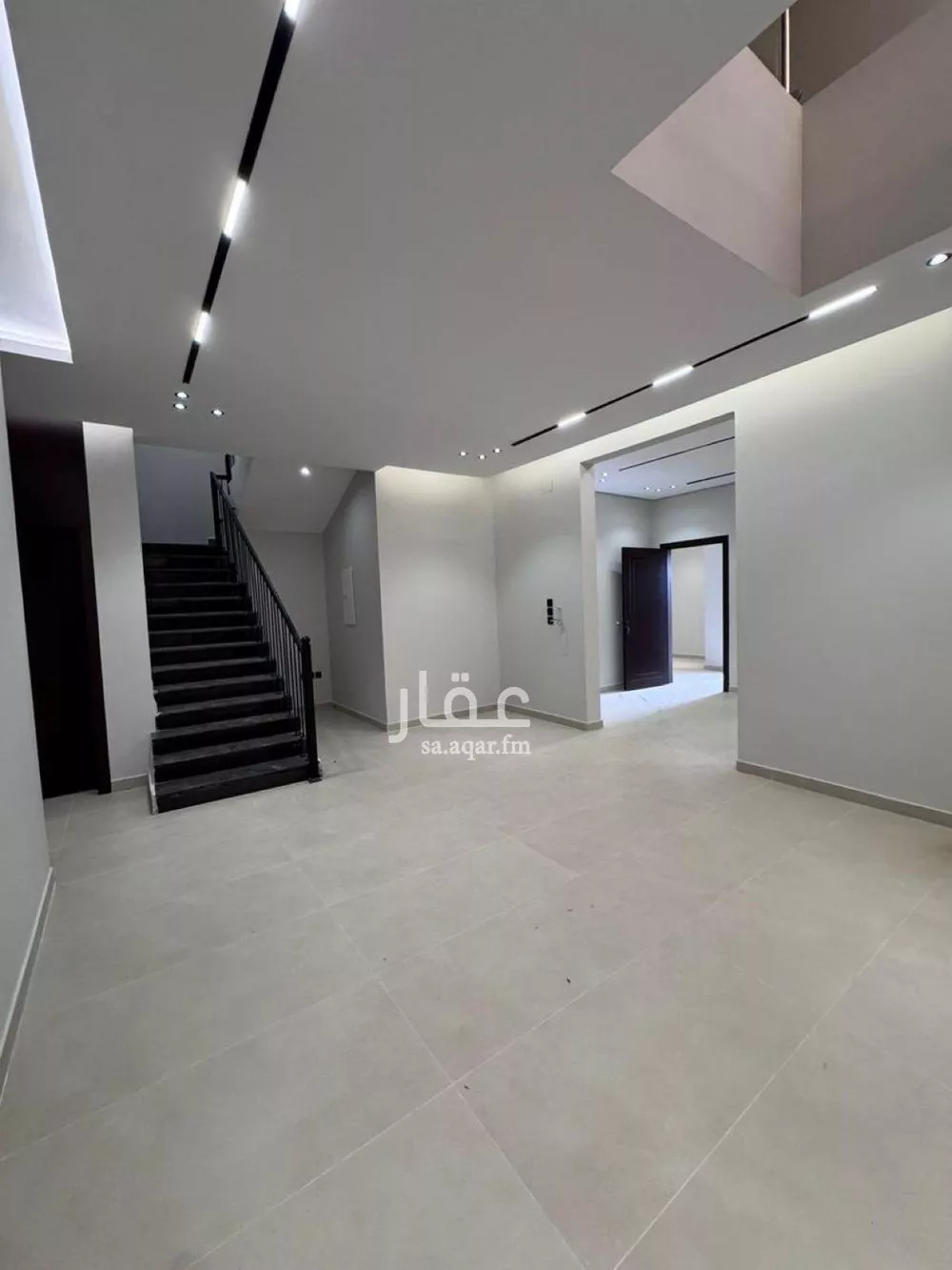 5 bedroom villa in Al Mahdiyyah 3