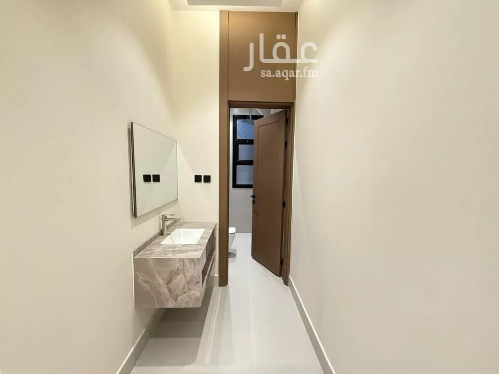5 bedroom villa in Al Mahdiyyah 12