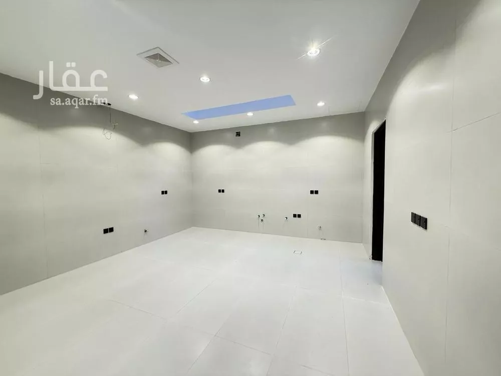 5 bedroom villa in Al Mahdiyyah 15