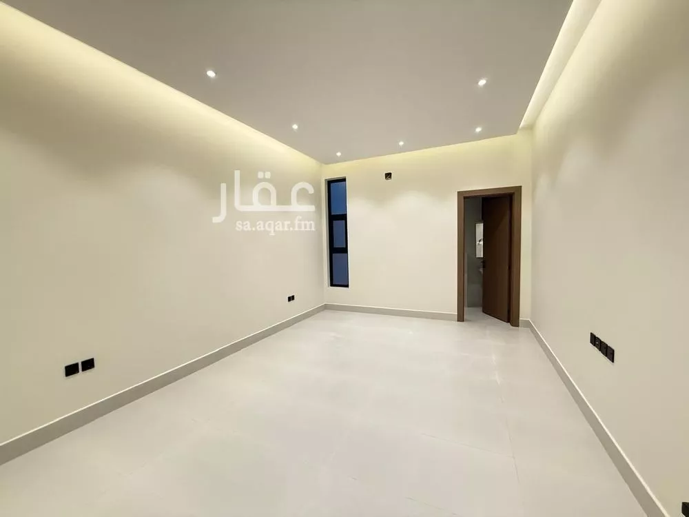 5 bedroom villa in Al Mahdiyyah 4