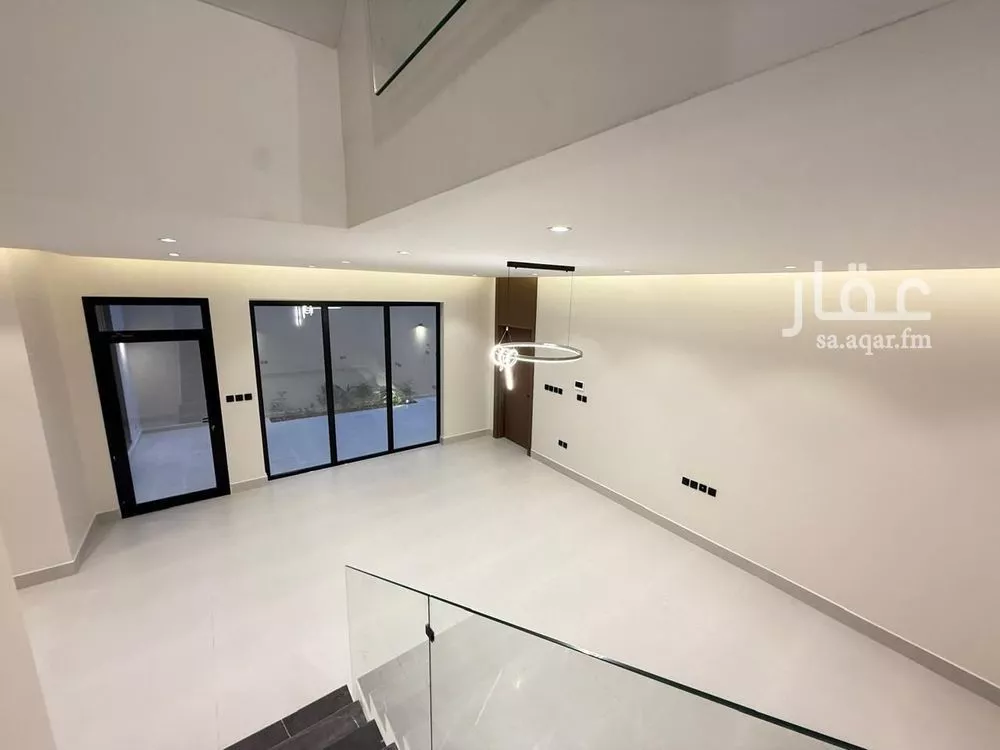 5 bedroom villa in Al Mahdiyyah 10