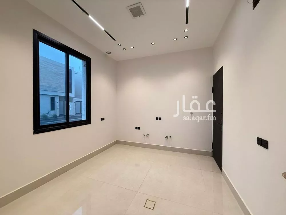 فيلا 6 غرف في المهدية 8