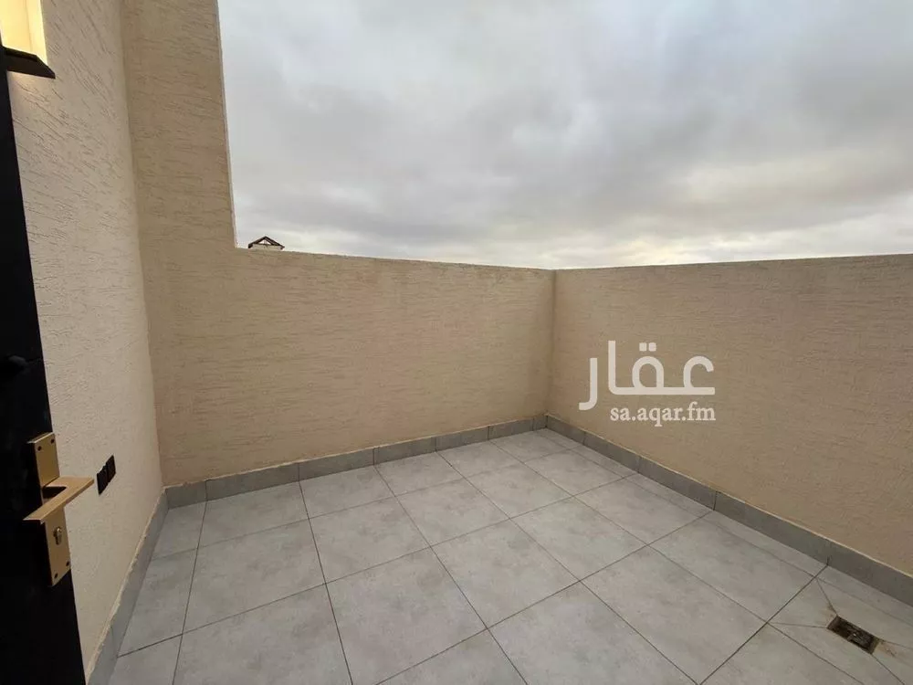 فيلا 6 غرف في المهدية 10