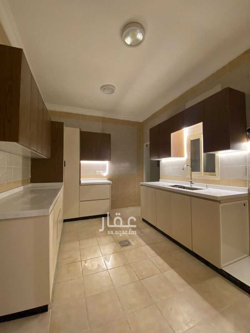 3 bedroom apartment in Ishbiliyah, Riyadh 7
