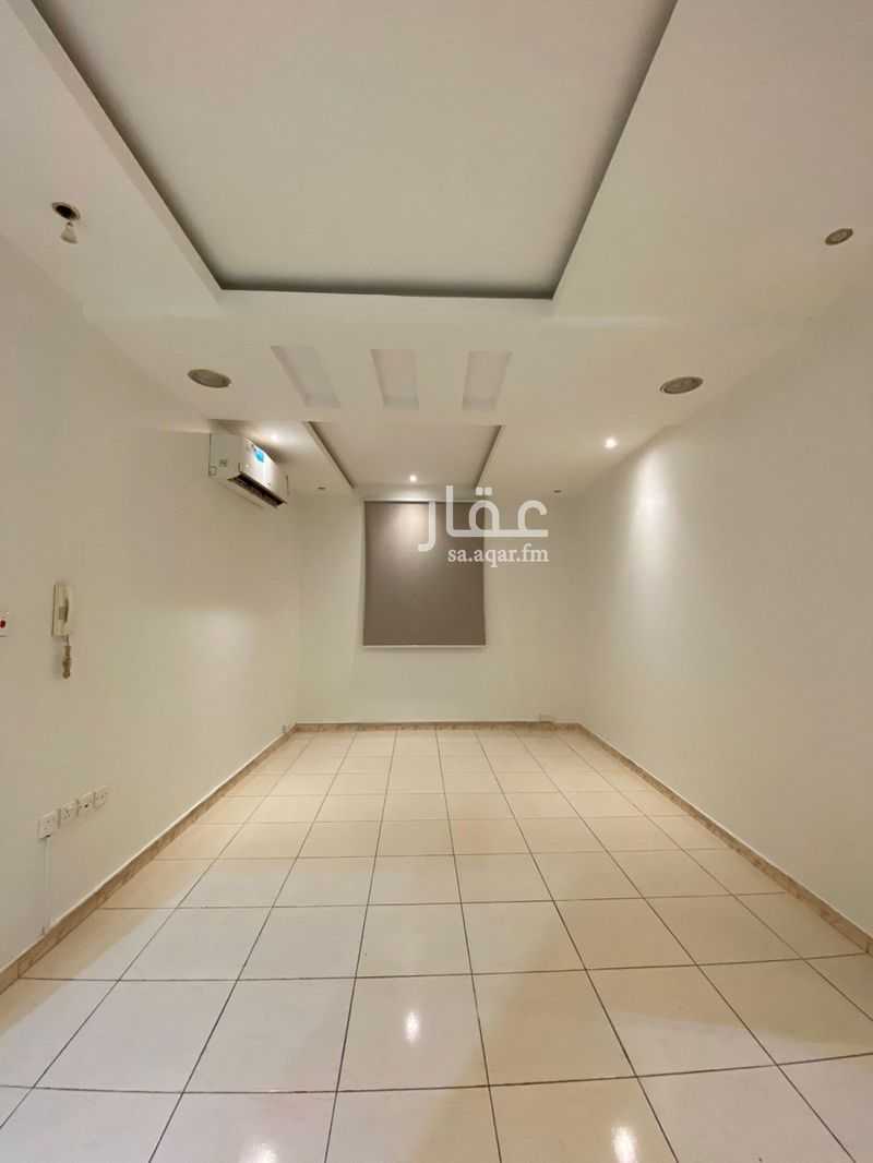 3 bedroom apartment in Ishbiliyah, Riyadh 9