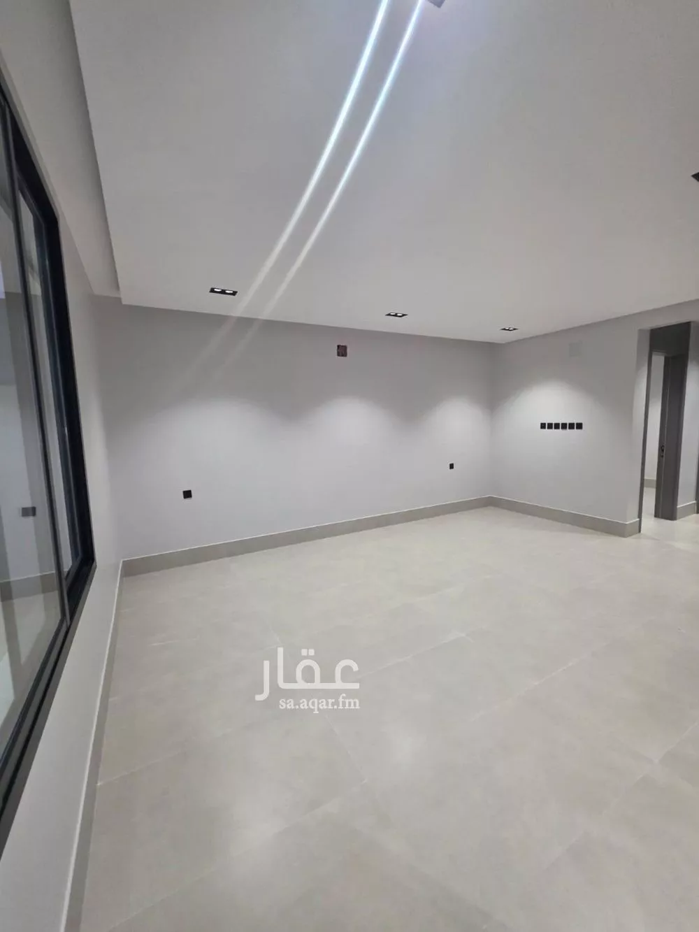 فيلا 6 غرف في العريجاء الغربية 11
