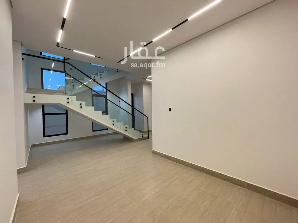 6 bedroom villa in Al Mahdiyyah 7