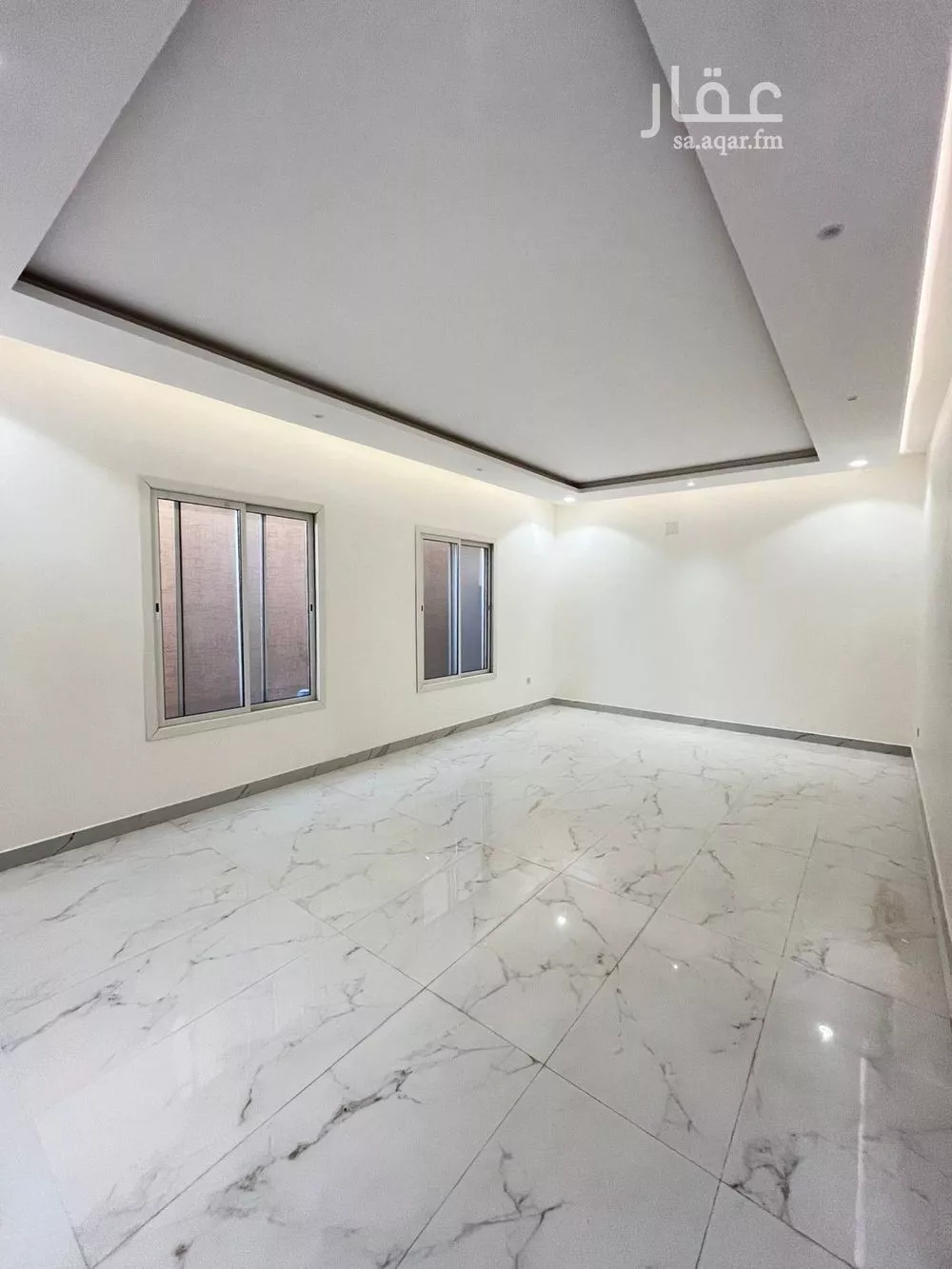 5 bedroom villa in Al Mahdiyyah 2