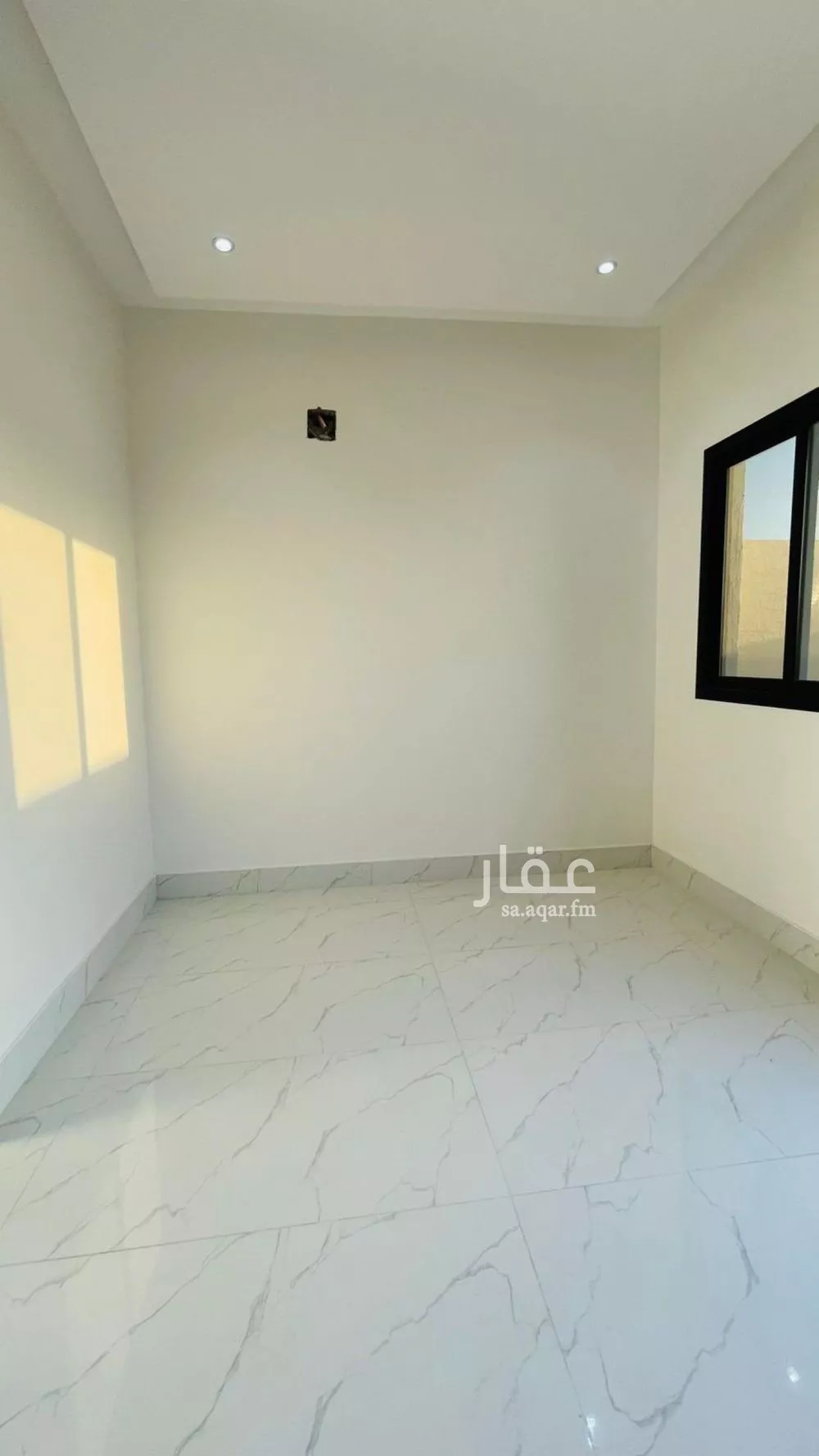 فيلا 5 غرف في العريجاء الغربية 10