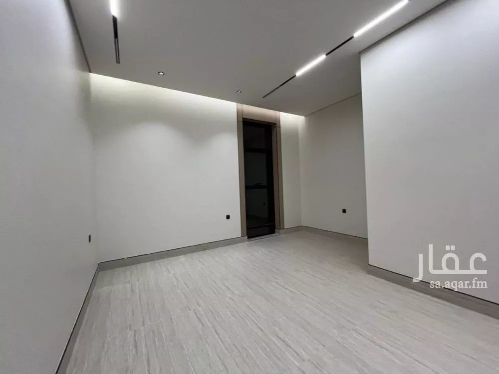 4 bedroom villa in Al Mahdiyyah 14