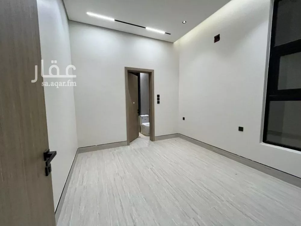 4 bedroom villa in Al Mahdiyyah 16