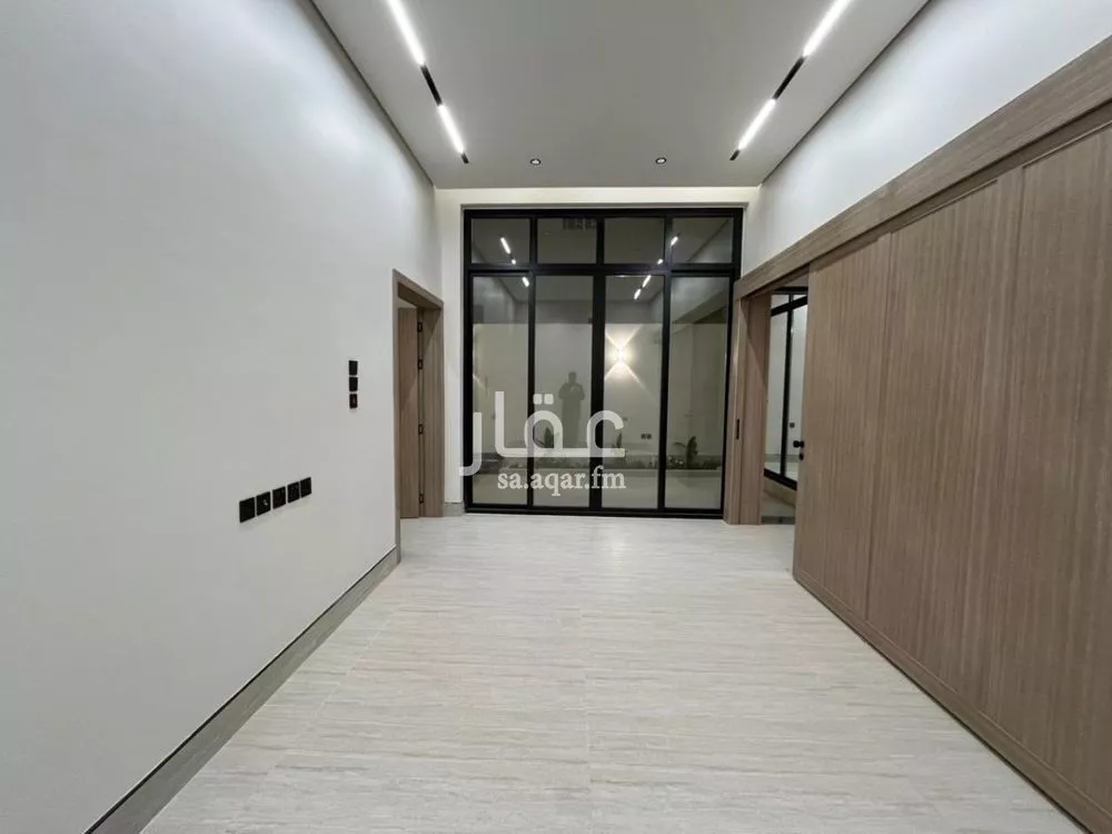 4 bedroom villa in Al Mahdiyyah 10