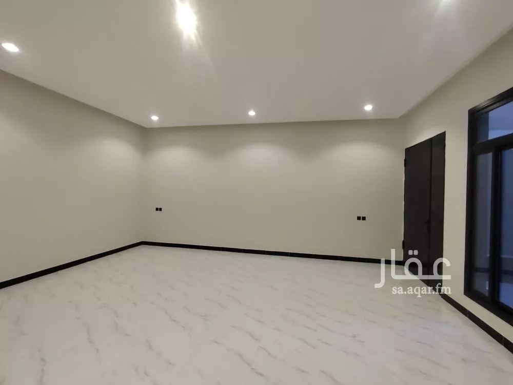 5 bedroom villa in Dhahrat Laban 12