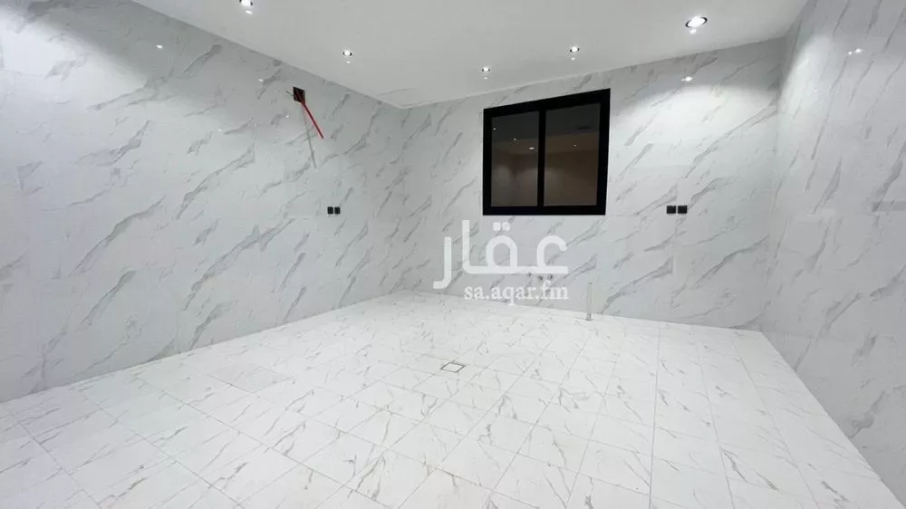 5 bedroom villa in Tuwaiq 11