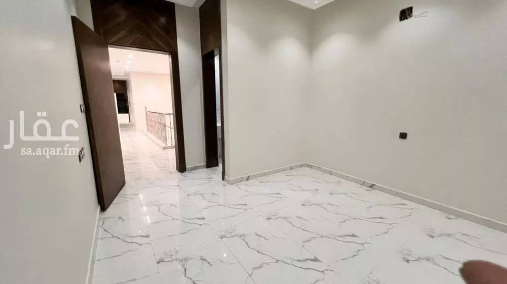 5 bedroom villa in Tuwaiq 12