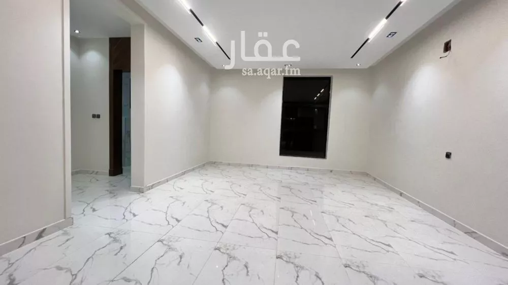 5 bedroom villa in Tuwaiq 18