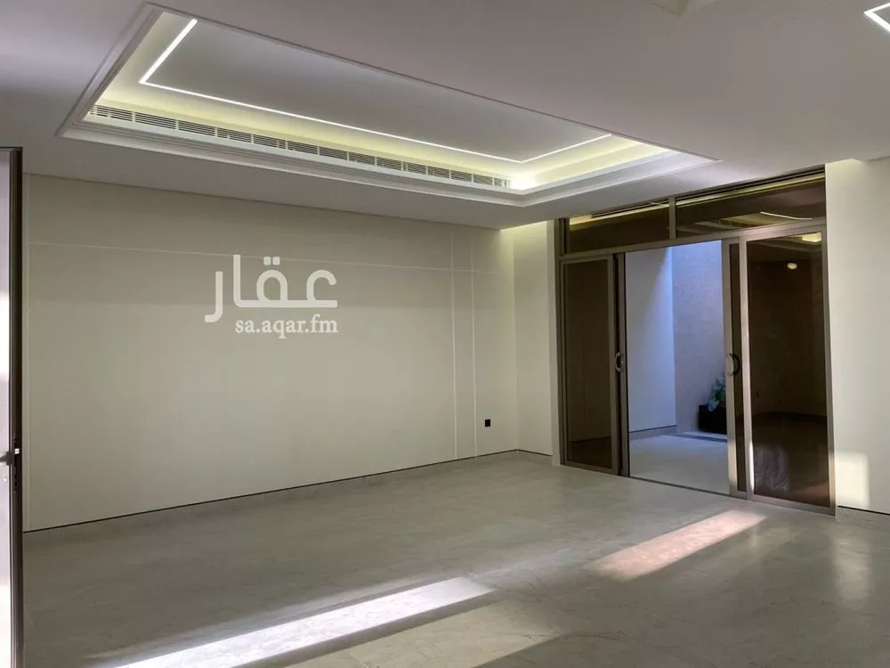 5 bedroom villa in Al Mahdiyyah 8