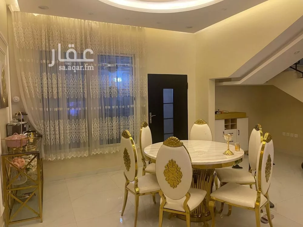 5 bedroom villa in Al Mahdiyyah 10