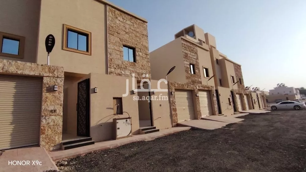 5 bedroom villa in Al Shifa 2