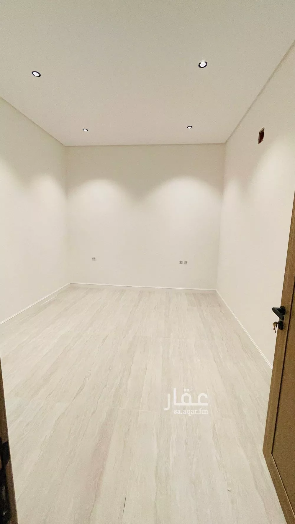 فيلا 4 غرف في السويدي الغربي 9